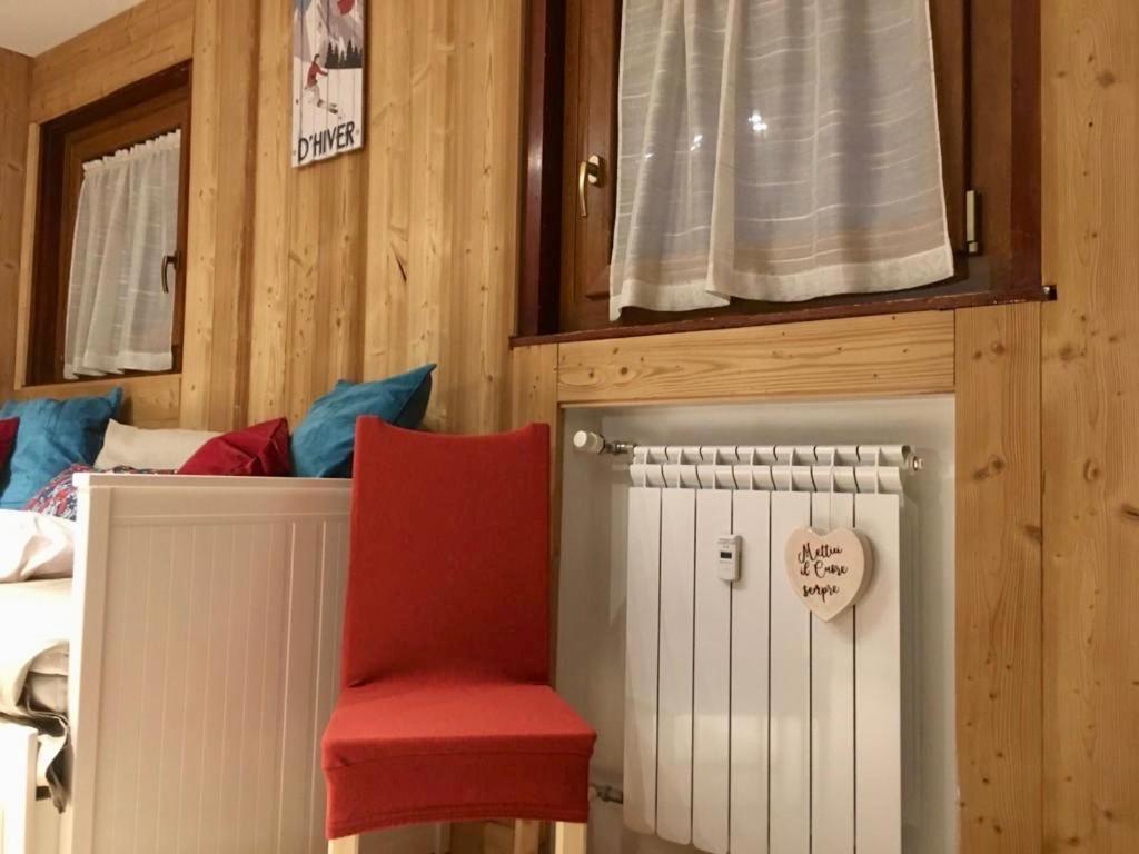 Апартаменты Aroma Di Legno E Profumo Di Neve Брей-Червиния Экстерьер фото