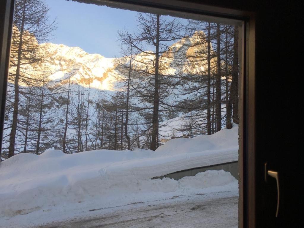 Апартаменты Aroma Di Legno E Profumo Di Neve Брей-Червиния Экстерьер фото