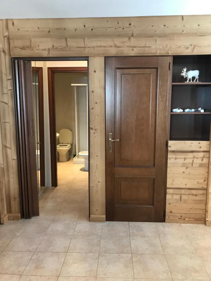 Апартаменты Aroma Di Legno E Profumo Di Neve Брей-Червиния Экстерьер фото